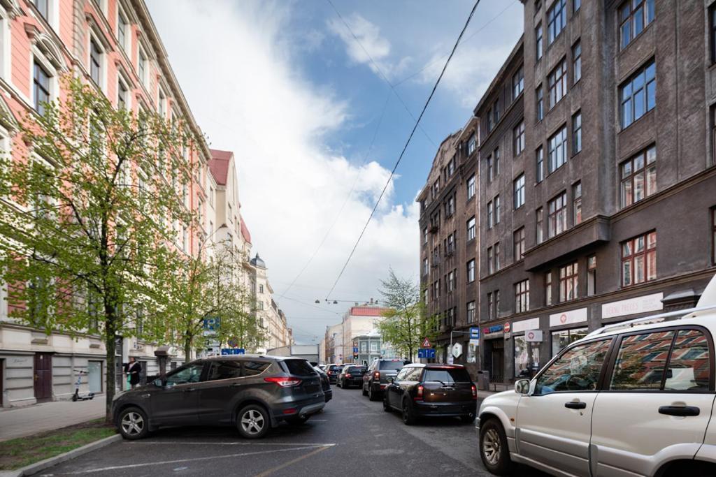 Cozy 2 Bedroom Apartment In Riga Centre Exteriér fotografie
